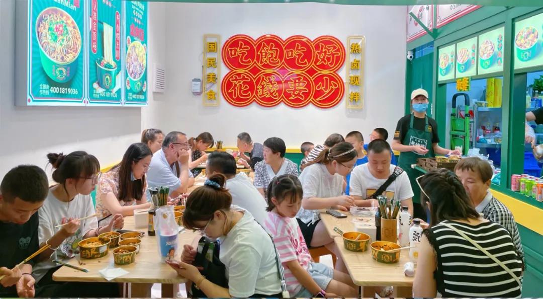 40㎡日流水超30000火爆西北的热卤品牌如何用创新搅动千亿级赛道