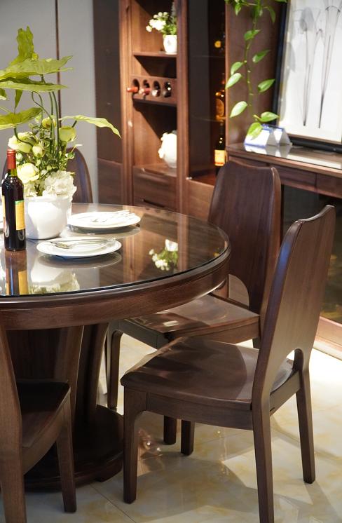 得胜家居,得胜家居世纪城店民宿原木