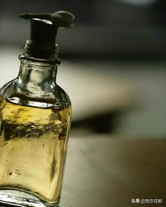 如何去黑头最有效方法,去黑头收缩毛孔最有效的方法