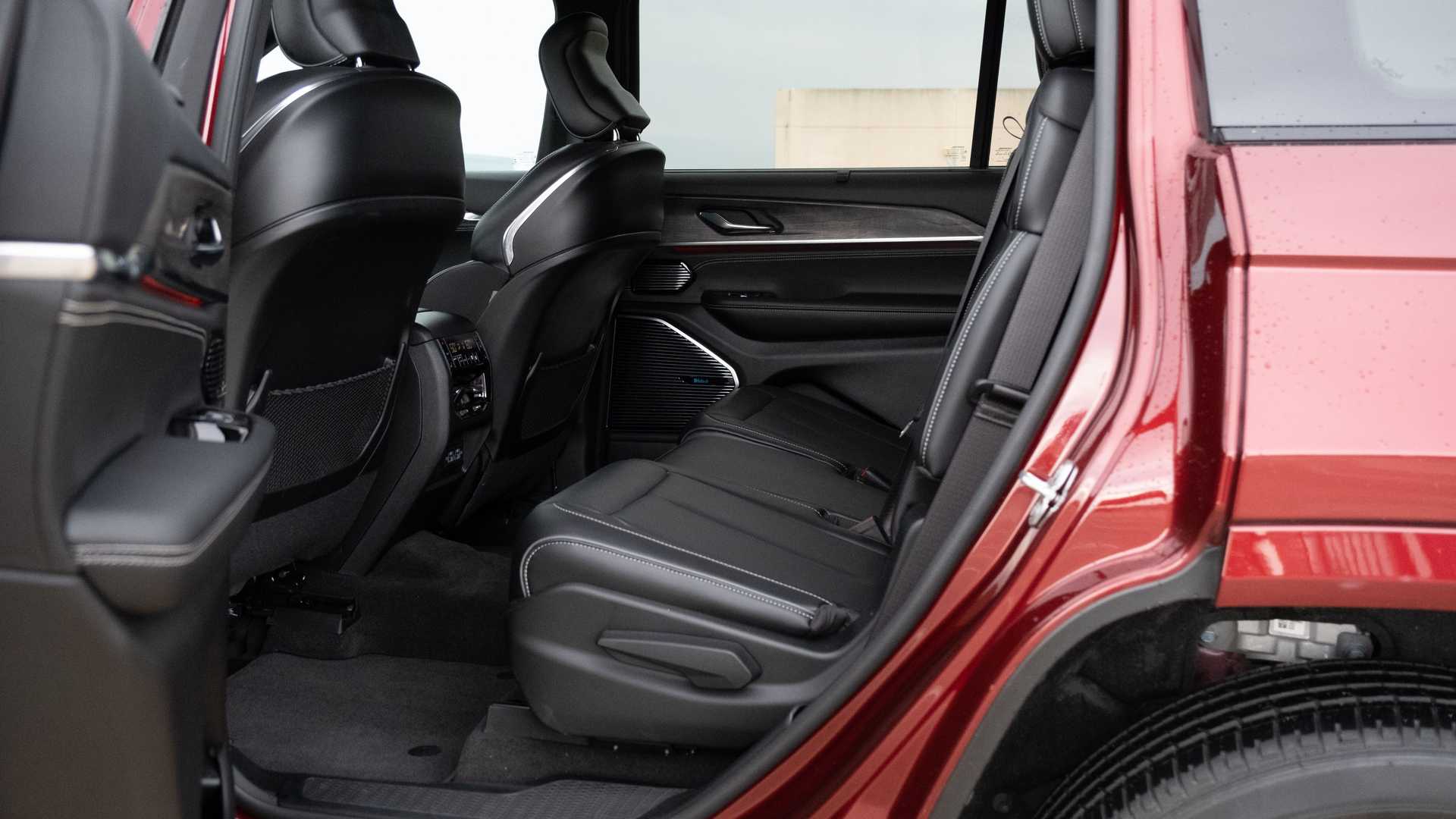 优惠20万jeep大切诺基值得入手吗,冷门七座越野车