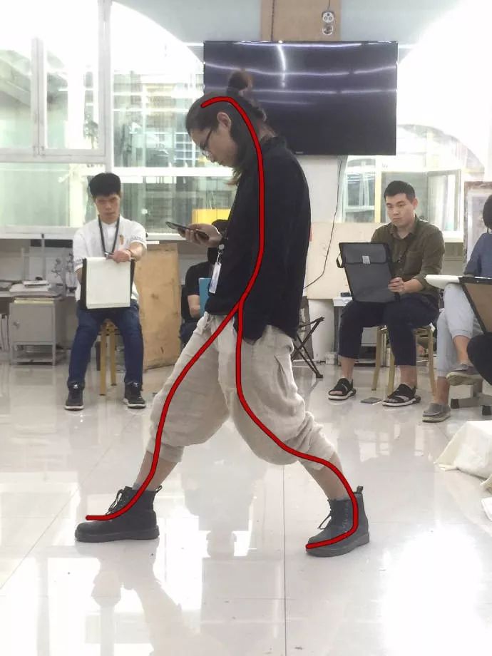 飞机杯被奶奶用来当袜子，这也太惨了吧