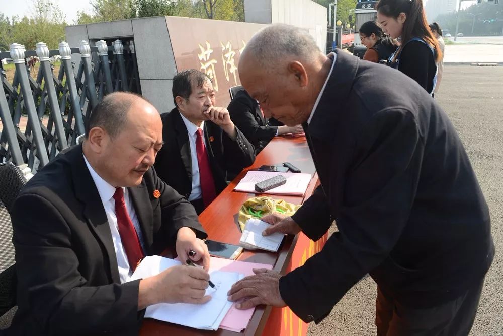 执行宣传进社区助力破解执行难,法院开展执行攻坚服务