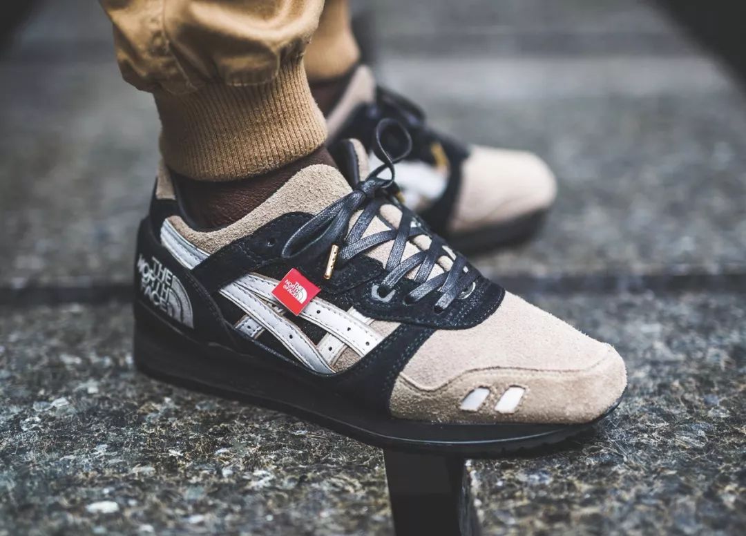 这些玩“土法定制”的弟弟们，把自己几千块的鞋画成了垃圾