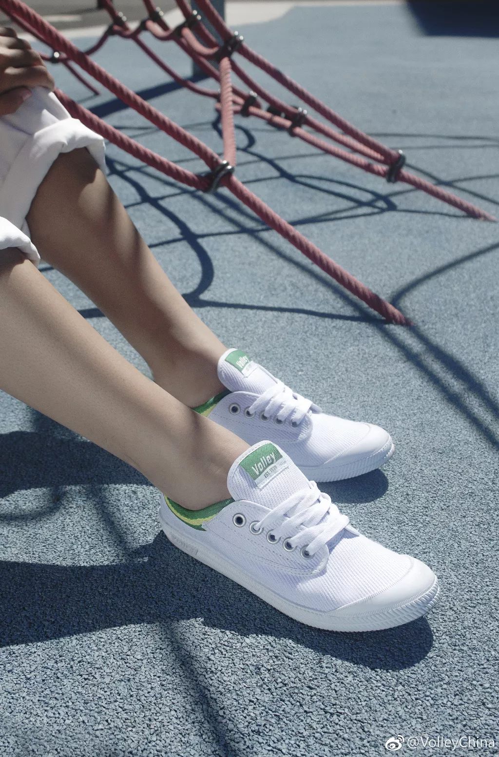 王菲同款鞋子300元,明星同款舒适耐穿小白鞋