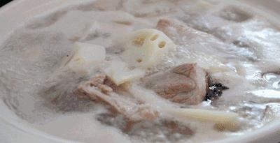 别再喝骨头汤了专家告诉你真相,你以为喝骨头汤真的能补钙吗