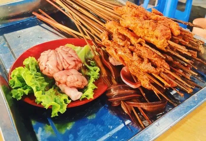 乐山嘉州长卷天街黄氏麻辣烫菜单,洪雅三宝与乐山麻辣烫哪的好吃