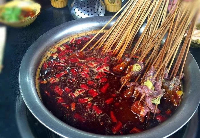 乐山嘉州长卷天街黄氏麻辣烫菜单,洪雅三宝与乐山麻辣烫哪的好吃