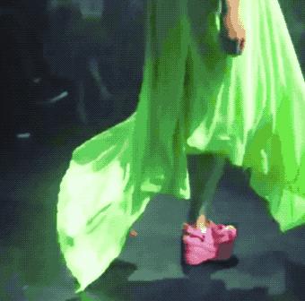 丑出天际系列,丑出天际的豆豆鞋