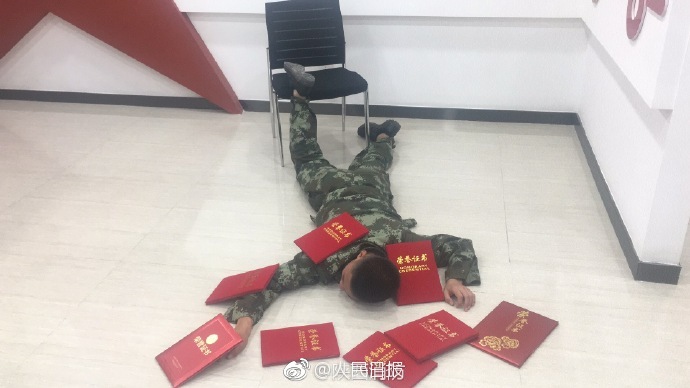 装备多到你对不上号！快来看高埗警察蜀黍“一不小心炫了个富”