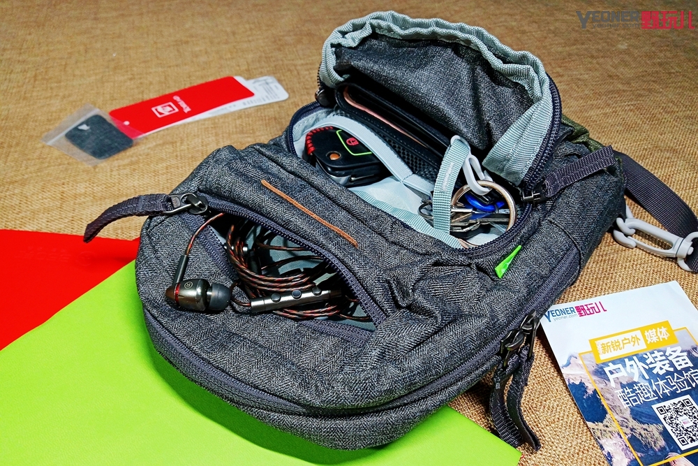 探路者登山单肩背包,探路者双肩包怎么背