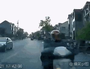 电动车闯红灯为啥是主责不是全责,电动车闯红灯全责的医疗费怎么办