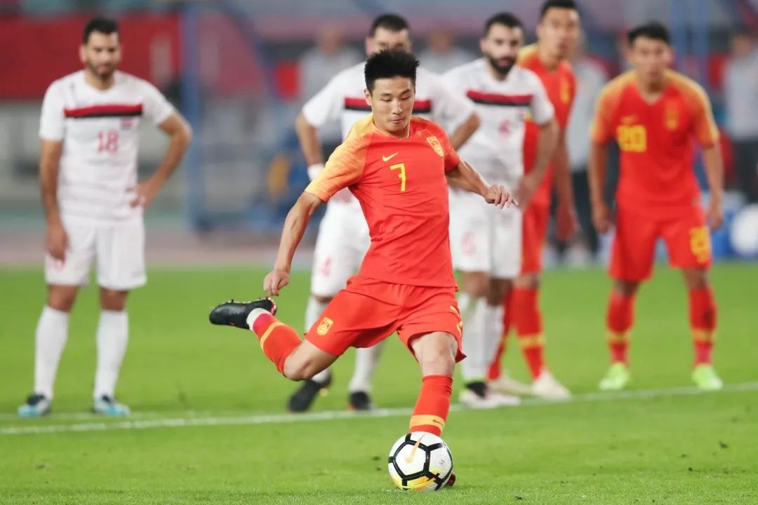 郜林vs武磊,郜林传球武磊