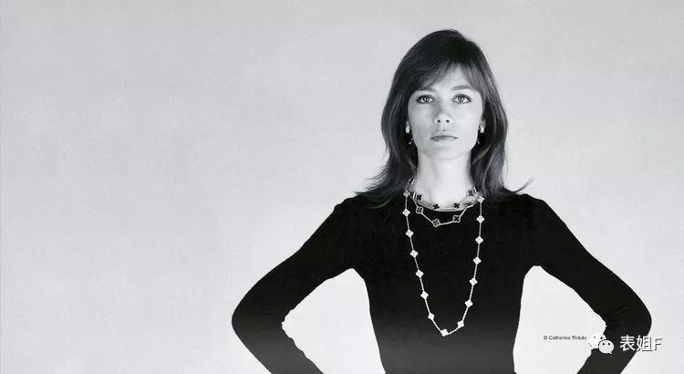 人人都在戴的银手镯,人人都在戴的耳机