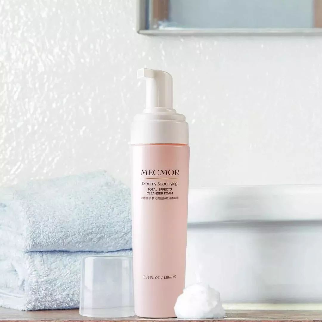 教你这样洗脸,洗脸虽简单也得好好对待