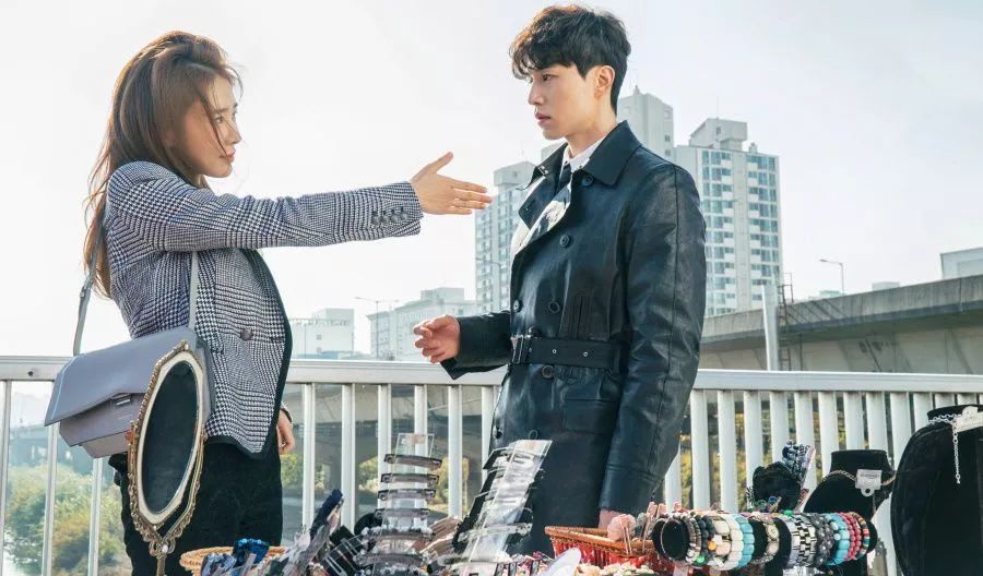 为什么女生不愿意给男生发自拍,为什么女生不愿意发照片给你看呢