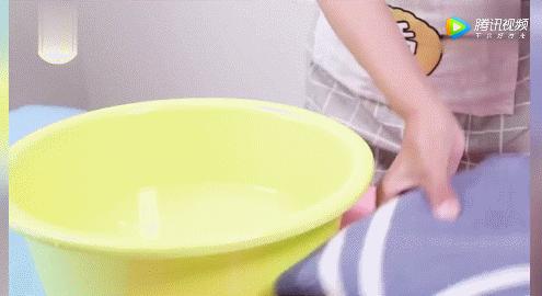 毛衣缩水、变形怎么办？教你一招，立马复原！