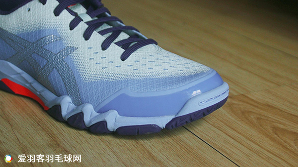 凌波微步,就是这么轻爽!亚瑟士刀锋6女款测评