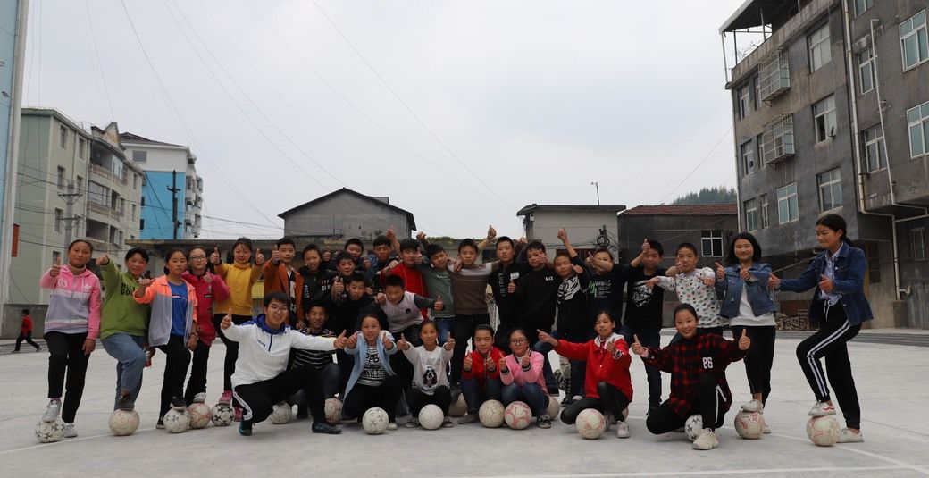 滨江这所学校的老师们,到建始“认亲结对”|CBA门票中奖名单公布