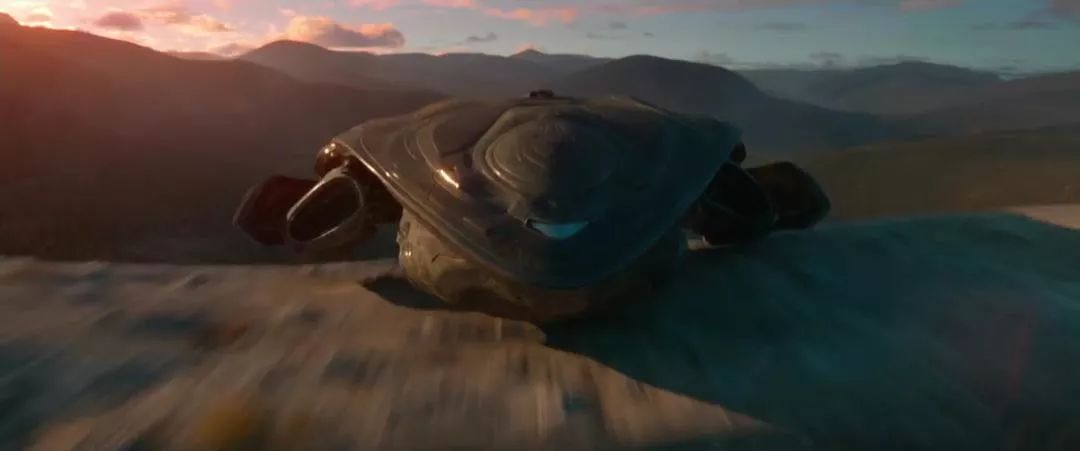 无力的十月终于有大片出没，《铁血战士》是意外之喜