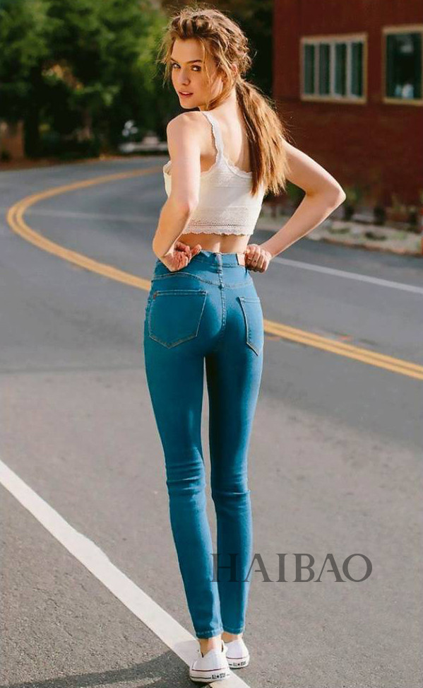 浅色牛仔裤雷区,牛仔裤怎么穿才不会出现尴尬区