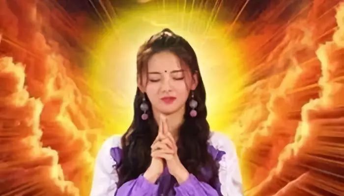 大学有个“锦鲤”女朋友，是种怎样的体验？