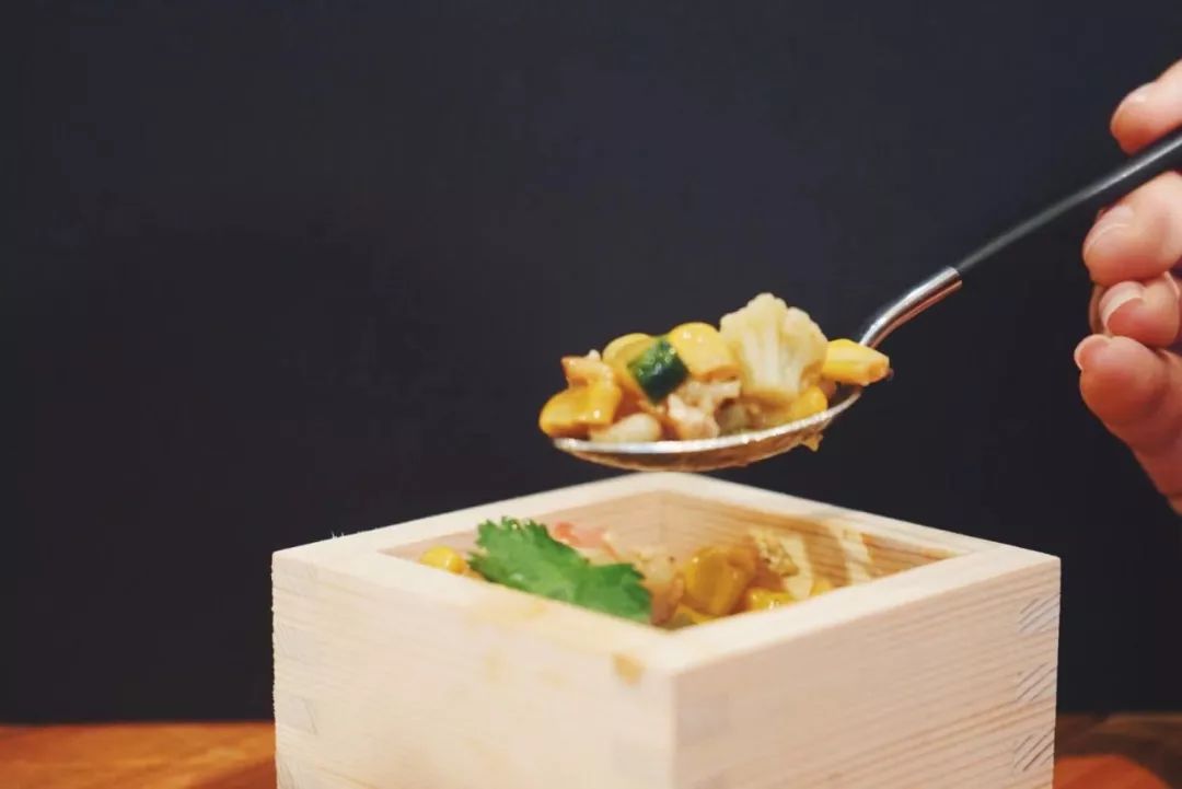 麦当劳变绿了怎么回事,麦当劳绿牌子