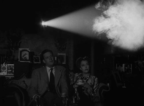 电影院的味道能不能影响票房？丨画外hoWide