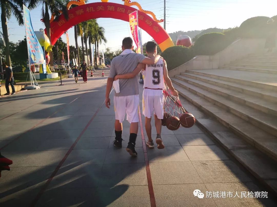 运动会勇夺佳绩,运动会大展身手