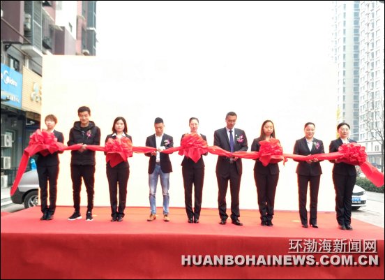 “万能小哥”落地唐山家庭维修告别“小广告”（图）