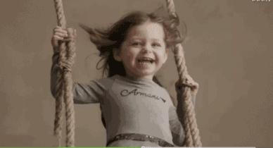 孩子摸*处私**、夹腿、蹭被子，这些小细节千万别忽视