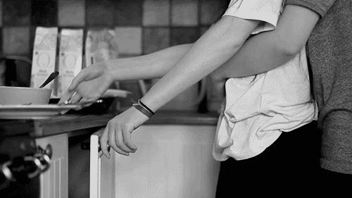 怎么才能知道他是不是喜欢我,怎么知道他是不是真的喜欢我