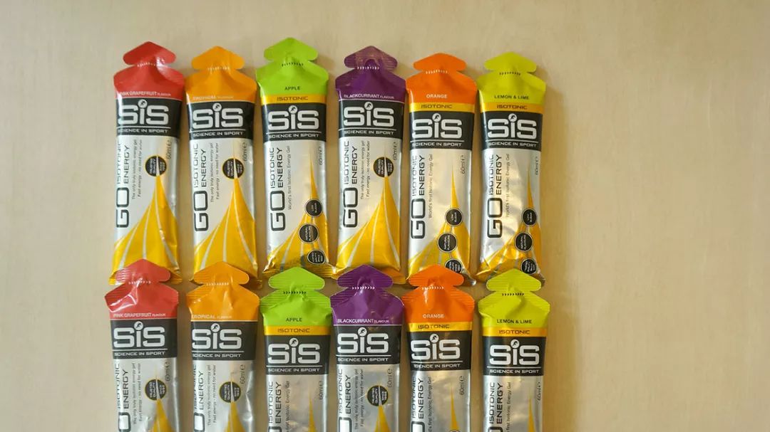 除了不可描述,夫妻出门比赛都带些啥?