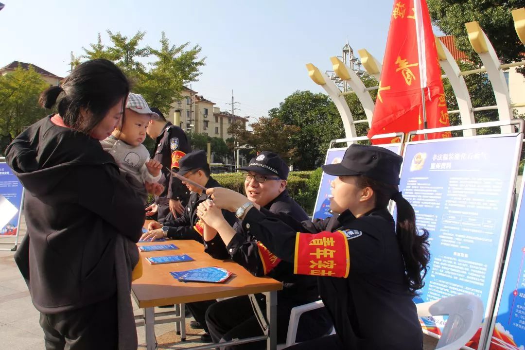 一线传真燃烧青春的热血,一线传真启航公安