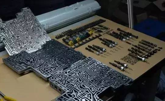 随便更换变速箱油有什么危害,换错变速箱油导致变速箱报废