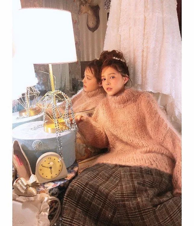 冬天穿的裙子便宜又有高级感,冬季哪些裙子比较轻盈又好穿