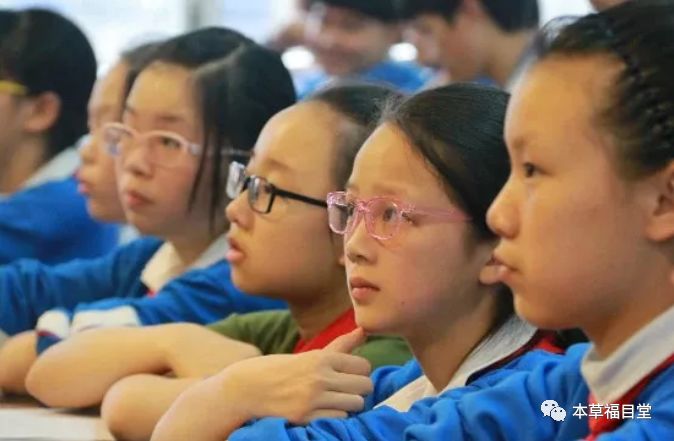 退伍军官花10余年,研究出治疗近视的中医手法!推出后百万人受益!