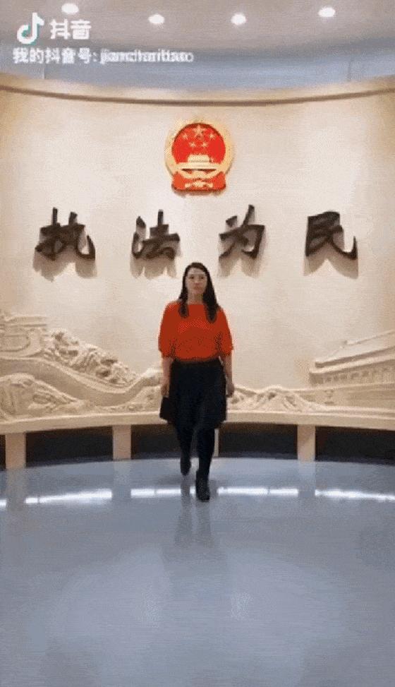 变装秀！小姐姐带你穿越40年检察制服变迁史~丨博物馆里的检察故事①