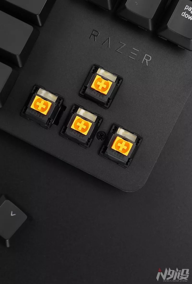雷蛇黑寡妇蜘蛛x竞技版键盘鼠标,雷蛇黑寡妇v3键盘怎么下载驱动