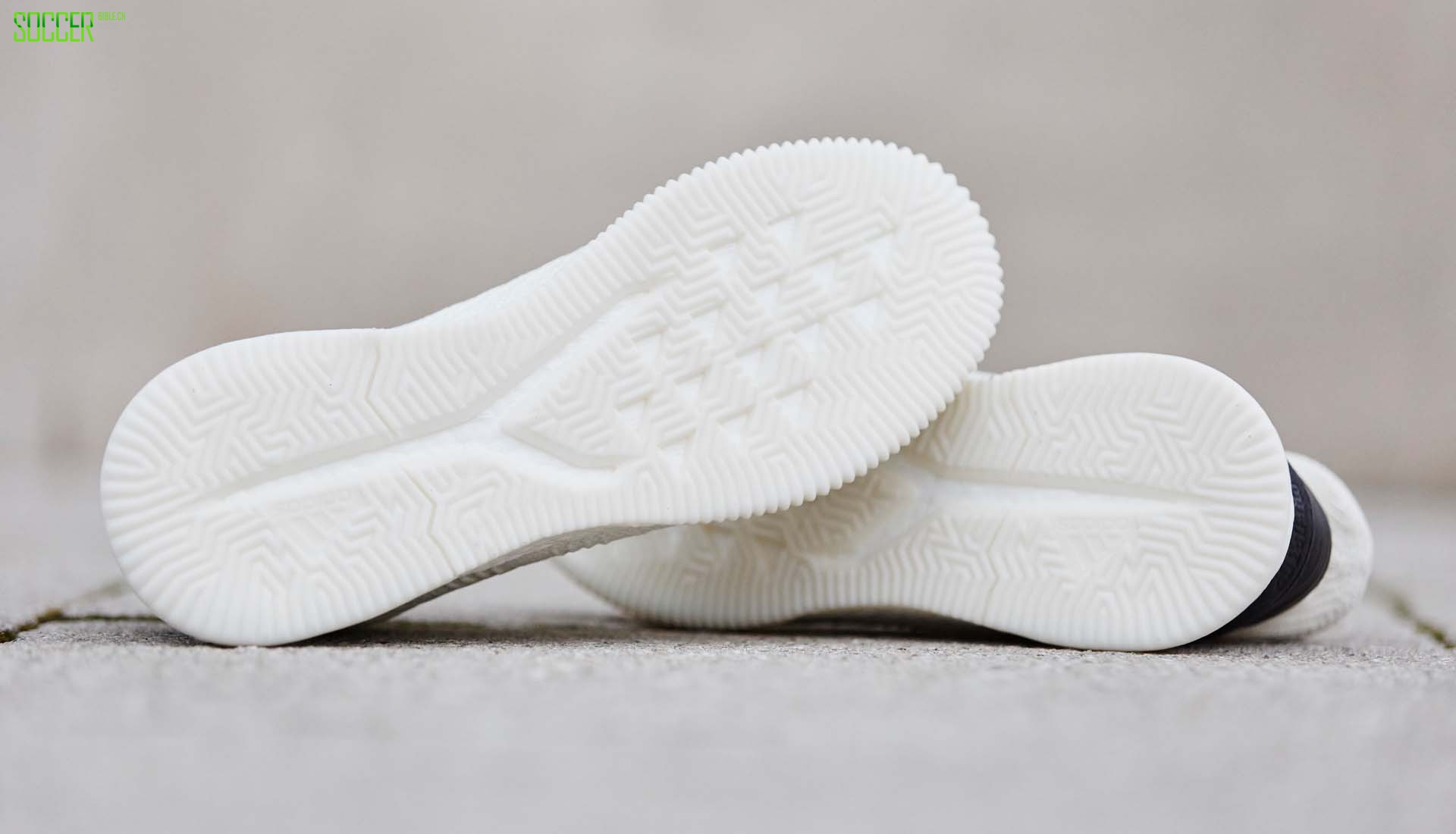 阿迪达斯猎鹰freak.1评测红色,阿迪达斯猎鹰predatortango18.4tf