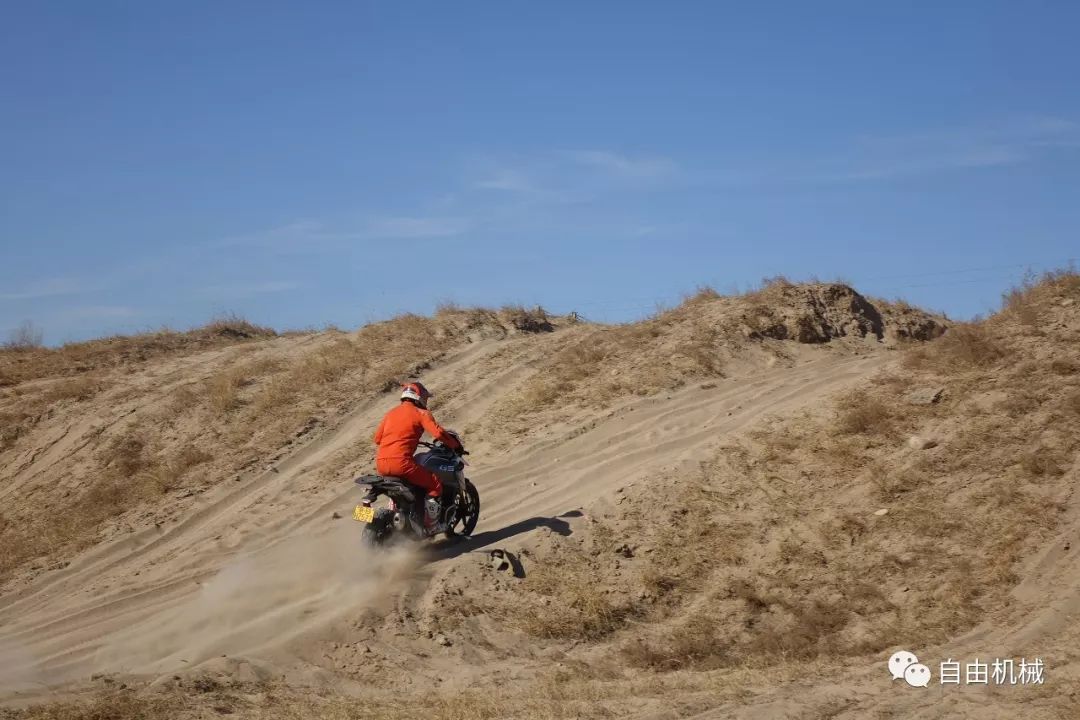 宝马gs最便宜多少钱,最便宜宝马g310gs摩托车