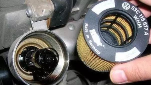 0w20机油是半合成还是全合成,合成技术机油是全合成还是半合成