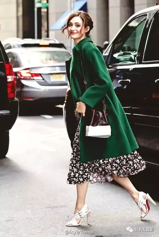 人像摆姿100个技巧坐着半身照,简单人像拍照摆姿