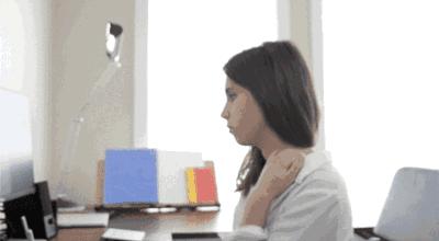 看电脑久了脖子酸疼怎么缓解,天天刷手机脖子痛