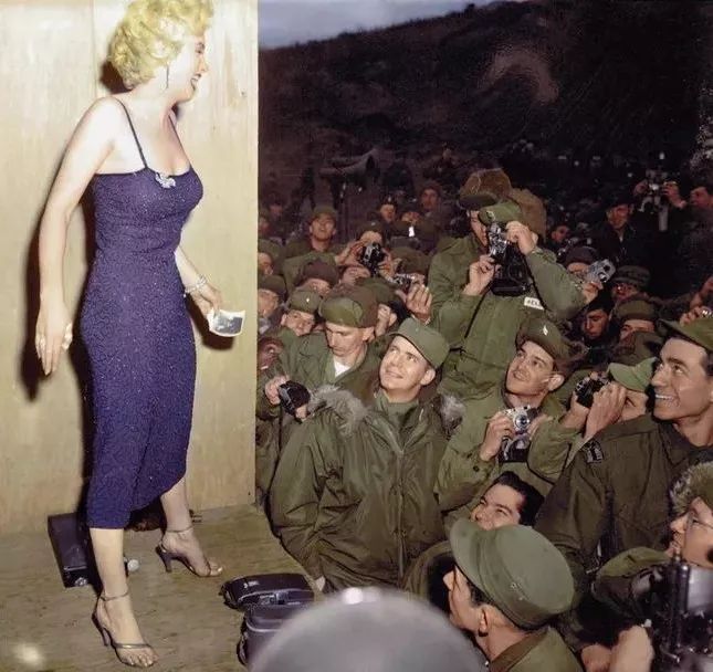 美图怎么把黑白照片变成彩色,手机如何将黑白照片变成彩色