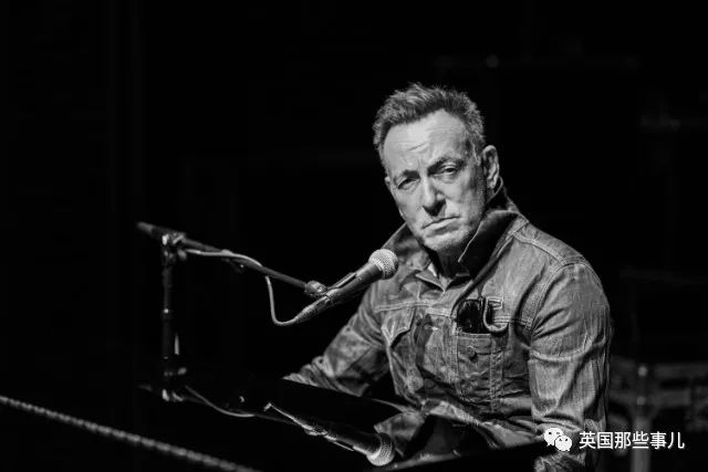 性感锤哥在线出轨？单纯的俄罗斯大姐就这么被骗了100万卢布