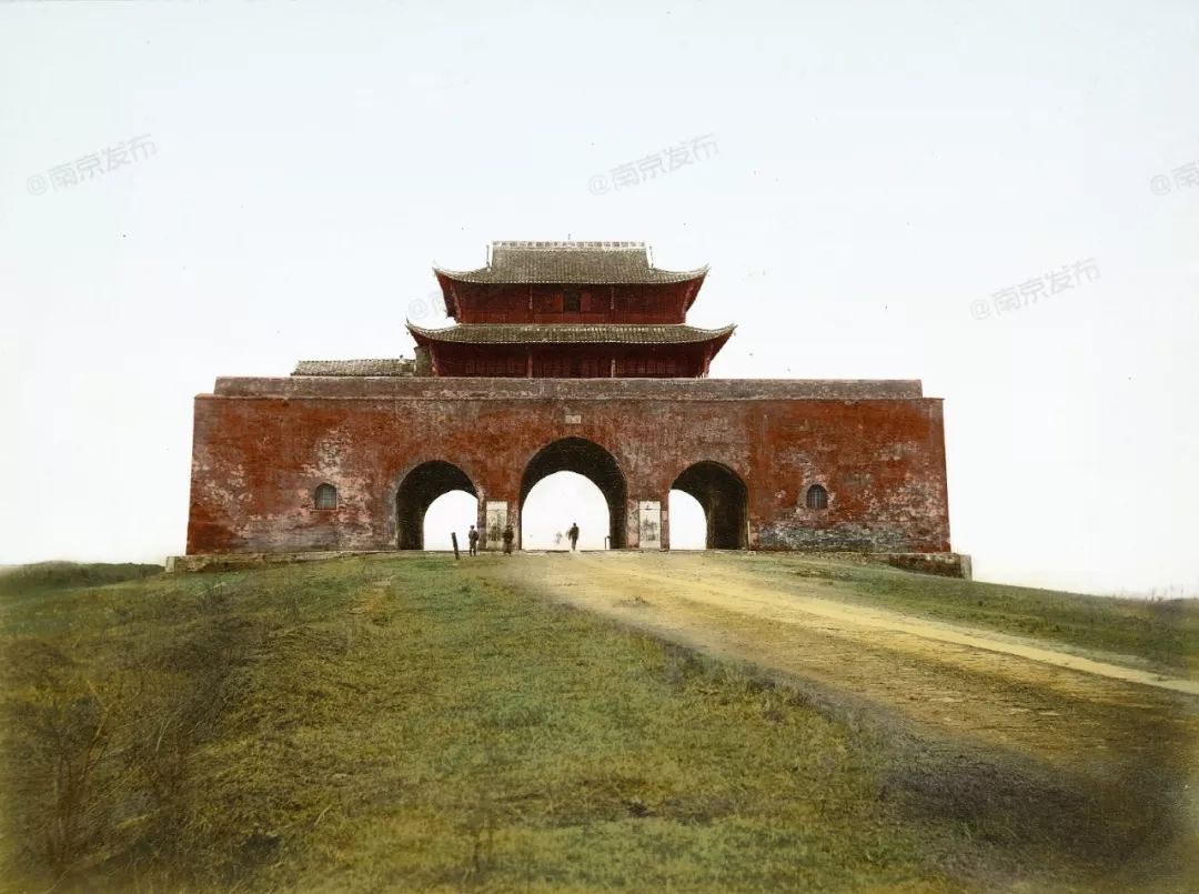 鼓楼70岁的老人免费吗,鼓楼60岁以上老人免票吗