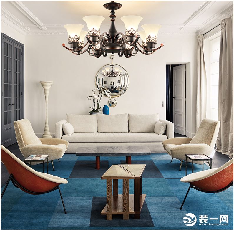 客厅吊灯啥样的好看又实惠简单,客厅简约明亮吊灯