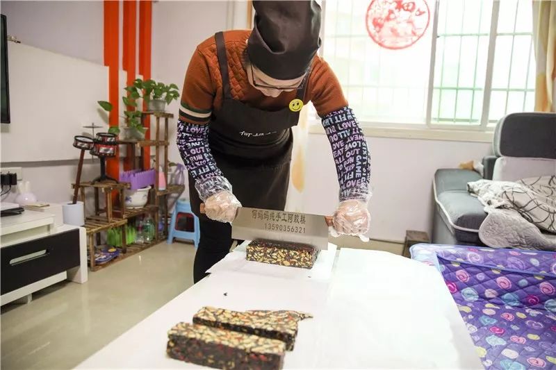 亲手做阿胶,玉屏手工代熬阿胶