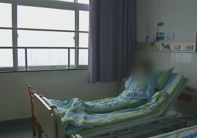 35岁女性突然有个月没来月经,42岁女人突然没有来例假什么原因