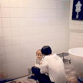 exo带孩子日常,exo变身ceo